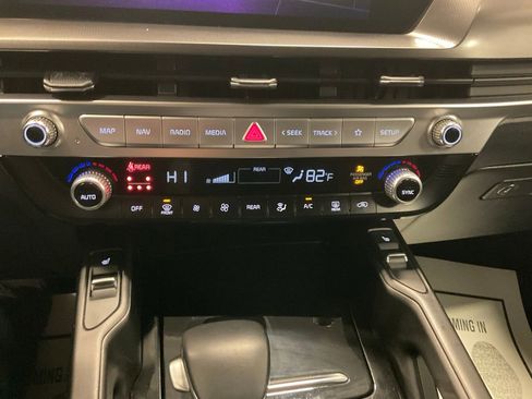 Used 2025 Kia Telluride S AWD/4WD image 20