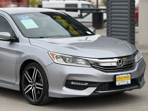Used 2017 Honda Accord Sport Special Edition image 8
