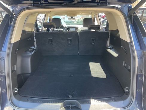 Used 2017 GMC Acadia SLE w/ Driver Alert Package I AWD/4WD image 25