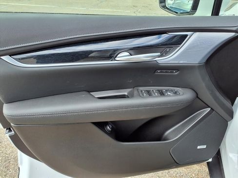New 2026 Cadillac XT5 Premium Luxury w/ LPO, Floor Liner Package image 11