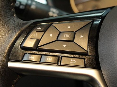 Used 2020 Nissan Altima 2.5 SV image 19