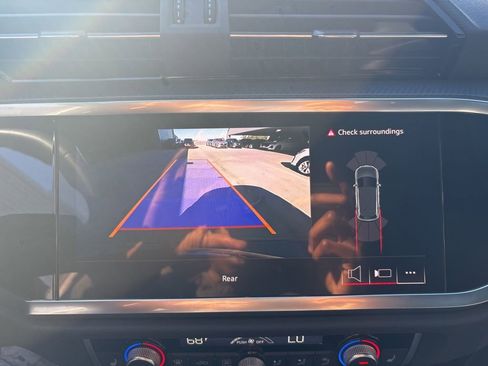 Certified 2025 Audi Q3 2.0T Premium w/ Convenience Package image 25