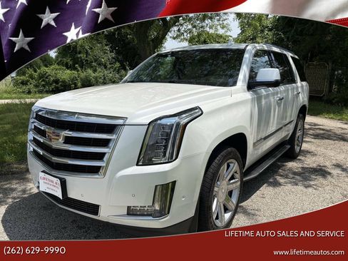 Used 2017 Cadillac Escalade Luxury AWD/4WD image 1