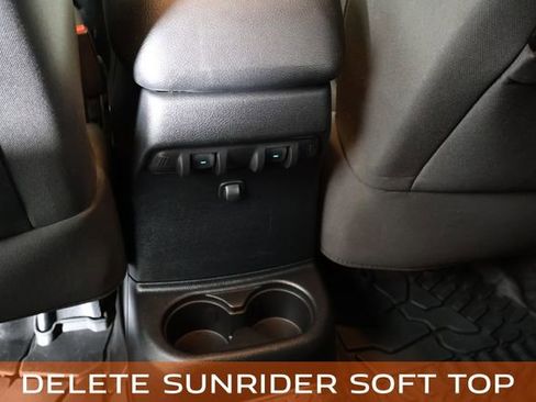 Used 2015 Jeep Wrangler Unlimited Sport w/ Quick Order Package 24S AWD/4WD image 18