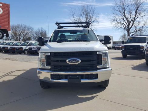 Used 2019 Ford F250 XL w/ XL Value Package image 4
