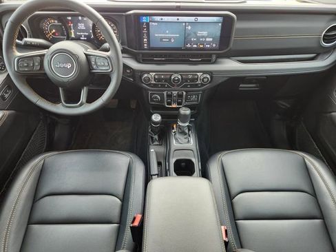 Used 2024 Jeep Gladiator Sport AWD/4WD image 27