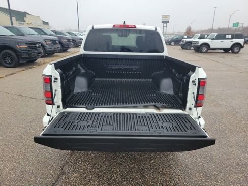 Used 2023 Nissan Frontier SV image 25