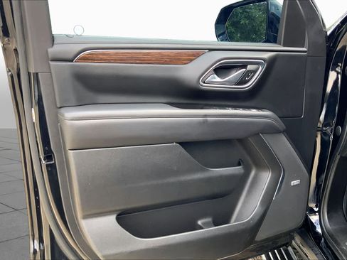 Used 2022 Chevrolet Tahoe High Country AWD/4WD image 34