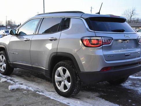 Used 2019 Jeep Compass Latitude image 10