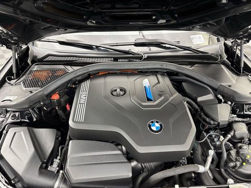 Used 2023 BMW 330e w/ Premium Package RWD image 20