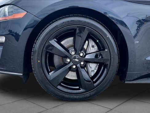 Used 2021 Ford Mustang GT Premium w/ Equipment Group 401A RWD image 11
