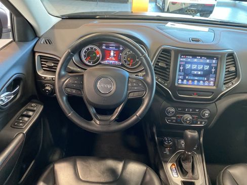 Used 2020 Jeep Cherokee Trailhawk w/ Comfort & Convenience Group image 15