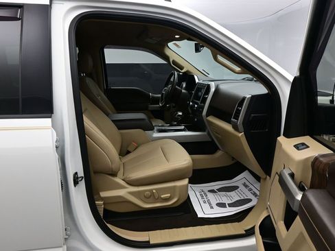 Used 2020 Ford F150 Lariat image 10