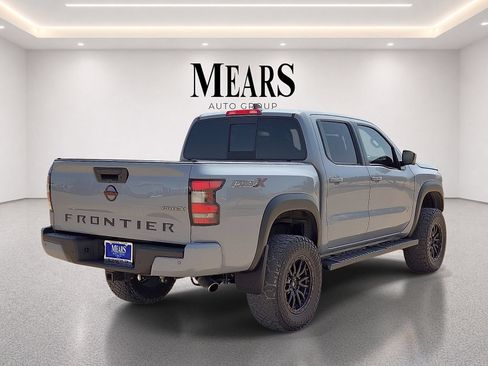 Used 2022 Nissan Frontier Pro-X RWD image 5