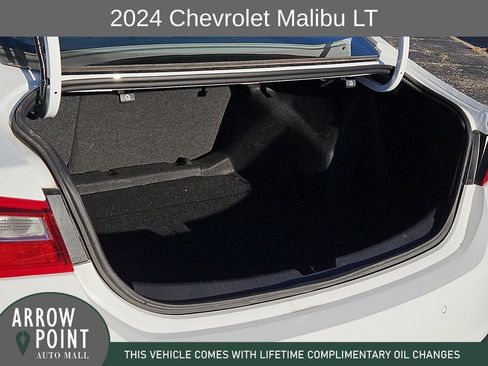 Used 2024 Chevrolet Malibu LT image 17