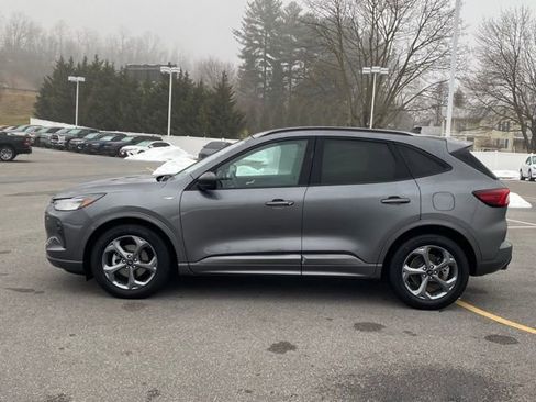 Used 2023 Ford Escape ST-Line w/ Tech Pack #1 FWD image 2