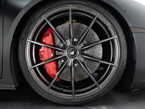 Used 2015 Lamborghini Huracan LP 610-4 image 77