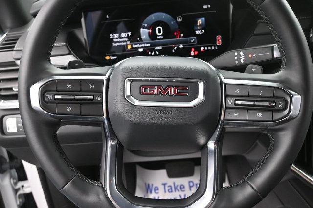 Used 2026 GMC Acadia Elevation w/ Elevation Premium Package FWD image 28