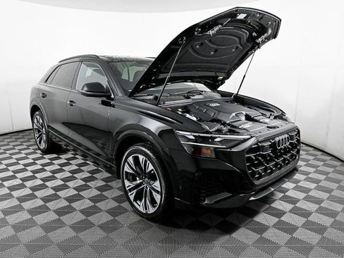 Used 2025 Audi Q8 Premium AWD/4WD image 35