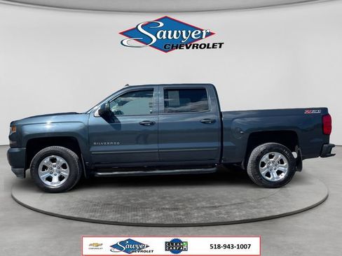 Used 2017 Chevrolet Silverado 1500 LT w/ All Star Edition AWD/4WD image 2