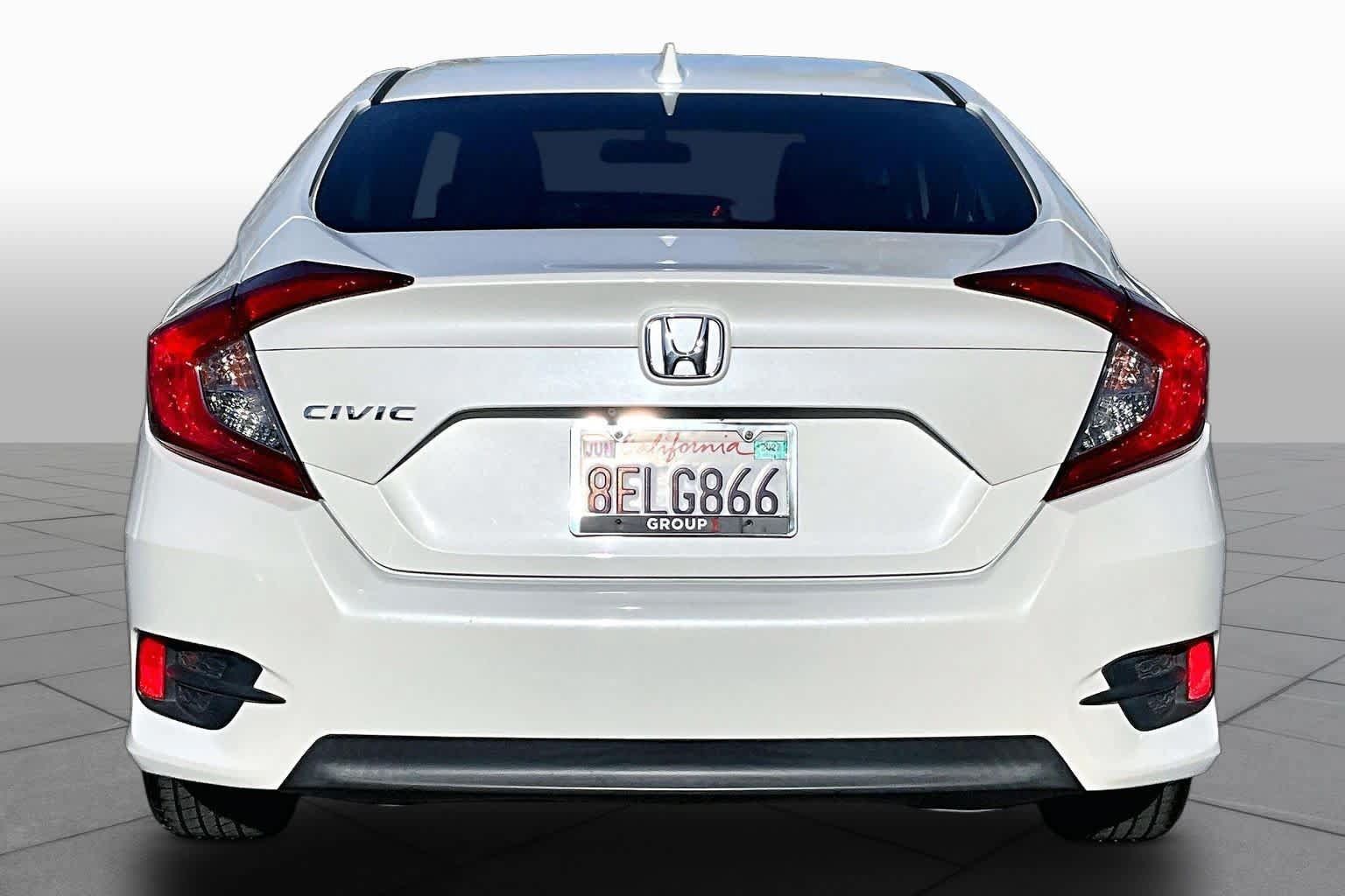 Used 2018 Honda Civic EX image 4