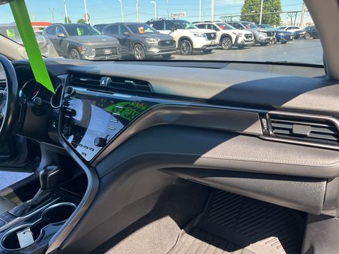 Used 2020 Toyota Camry XSE w/ Navigation Package FWD image 45