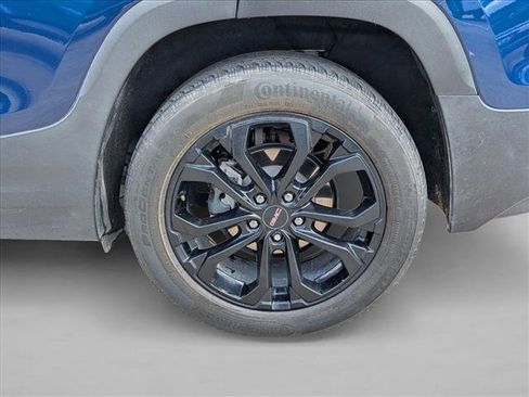 Used 2022 GMC Terrain SLE w/ Elevation Edition image 14