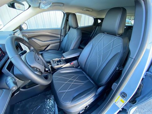 New 2025 Ford Mustang Mach-E Select w/ Comfort Package Lite image 17