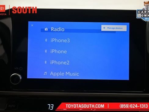Used 2025 Toyota Camry SE FWD image 15