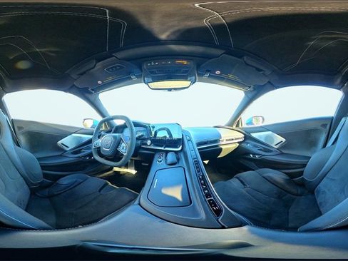 Used 2020 Chevrolet Corvette Stingray w/ 3LT Preferred Equipment Group image 30