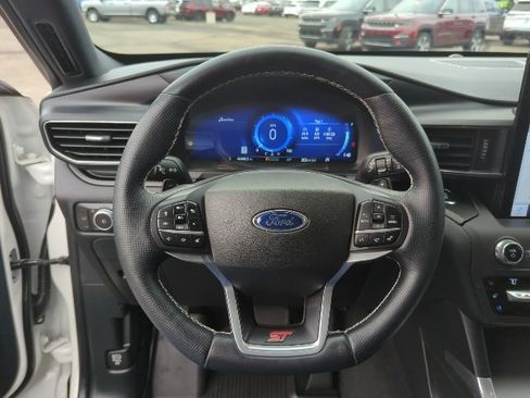 Used 2020 Ford Explorer ST w/ Premium Technology Package image 11