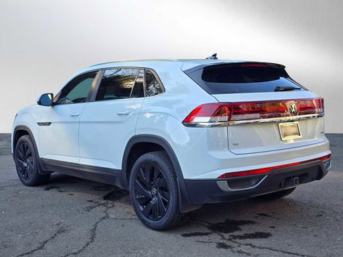 Used 2024 Volkswagen Atlas Cross Sport SE image 5
