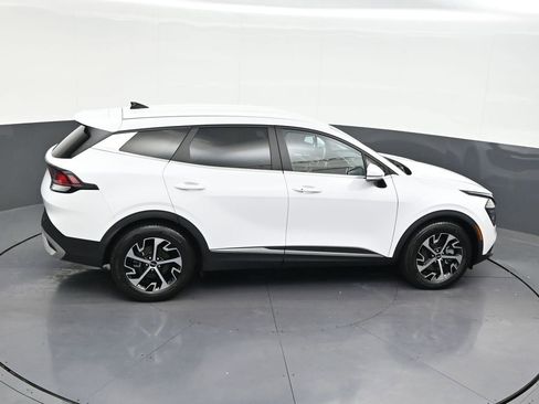 Used 2024 Kia Sportage EX FWD image 21