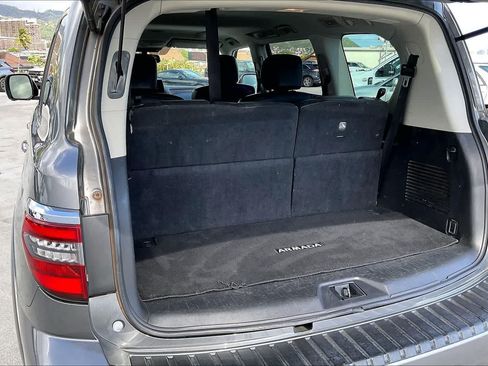 Used 2023 Nissan Armada SL w/ Captain's Chairs Package RWD image 18