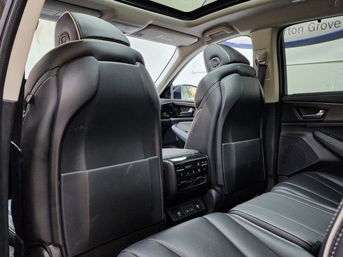 Used 2024 Acura MDX SH-AWD w/ Advance Package image 16