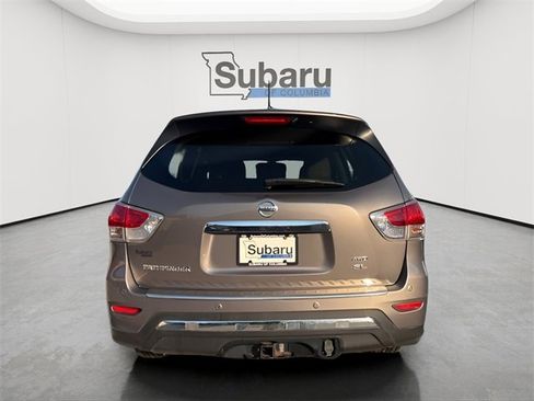 Used 2014 Nissan Pathfinder SL w/ SL Tech Package image 6