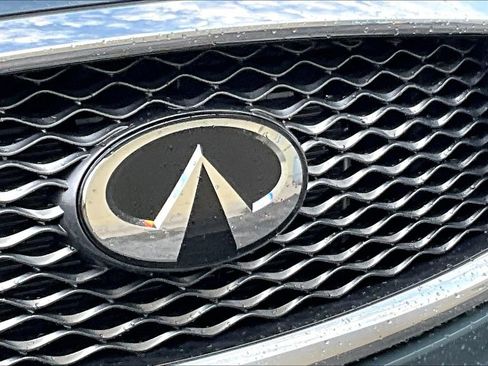 Certified 2023 INFINITI QX50 Luxe FWD image 11