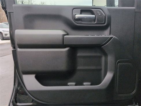 Used 2025 Chevrolet Silverado 2500 Custom w/ Custom Convenience Package image 22