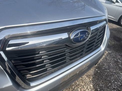 Used 2019 Subaru Forester Limited image 3