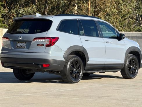 Used 2022 Honda Pilot TrailSport image 8