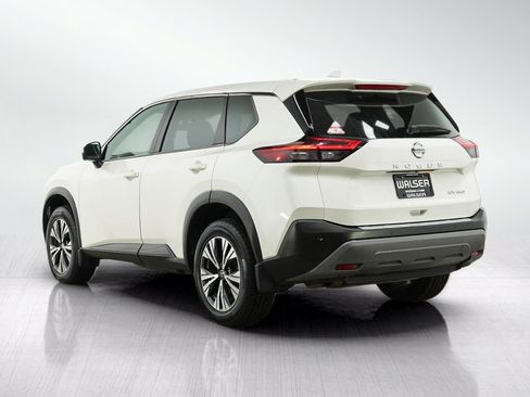 Used 2021 Nissan Rogue SV AWD/4WD image 3