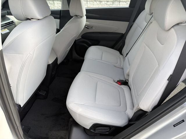 Certified 2026 Hyundai Tucson SE FWD image 21