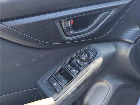 Used 2017 Subaru Impreza 2.0i image 9