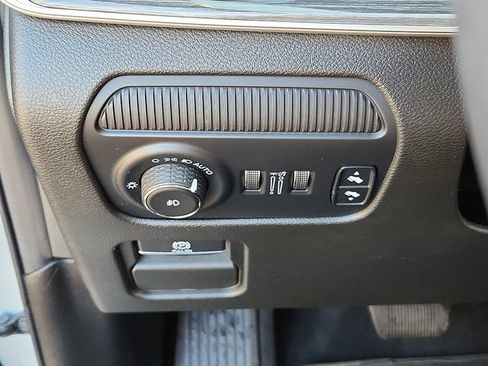 Used 2022 Jeep Wagoneer Series III w/ Convenience Group I AWD/4WD image 28