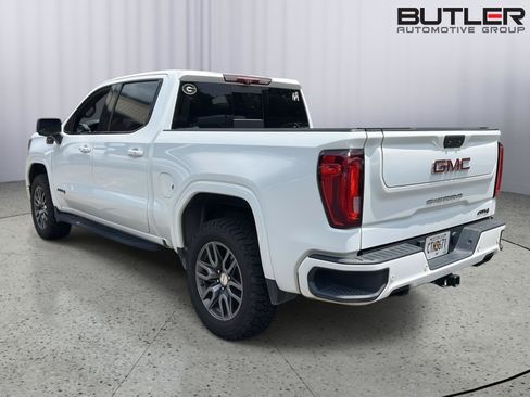 Used 2022 GMC Sierra 1500 AT4 w/ AT4 Premium Package AWD/4WD image 3