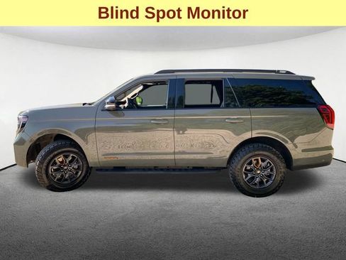 Used 2025 Ford Expedition Tremor AWD/4WD image 6