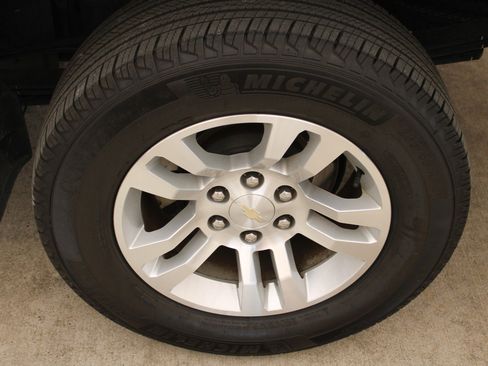 Used 2018 Chevrolet Silverado 1500 LT w/ All Star Edition image 30