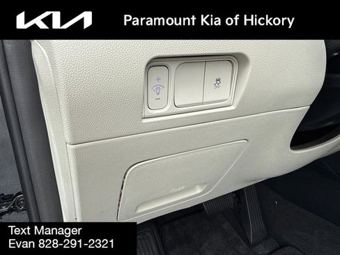 Used 2025 Kia Sorento S w/ Panoramic Sunroof Package FWD image 21