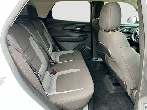 Used 2023 Chevrolet TrailBlazer LT FWD image 27