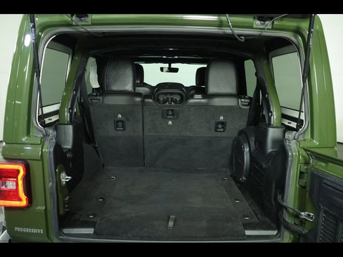 Used 2021 Jeep Wrangler Unlimited Sahara image 12